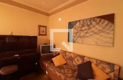 Casa com 2 quartos para alugar na Rua Treze de Maio, Vila Arens I, Jundiaí