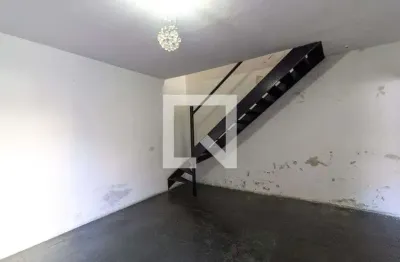 Casa com 2 quartos para alugar na Rua Surubim, Brooklin, São Paulo