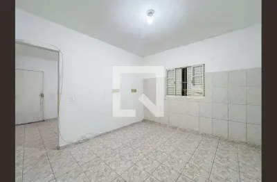 Casa com 1 quarto para alugar na Rua Belmiro Alves da Silva, Helena Maria, Osasco