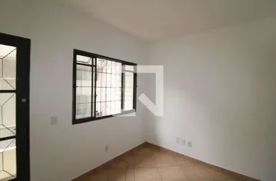 Casa com 1 quarto para alugar na Rua Dom Lourenço Lumini, Vila Santista, São Paulo
