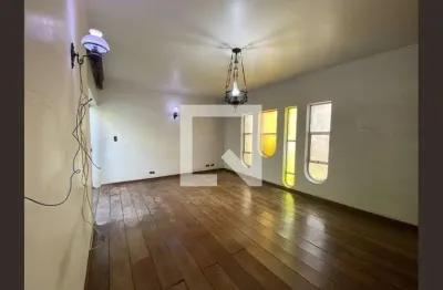 Casa com 6 quartos para alugar na Rua Henrique Peres, Mooca, São Paulo