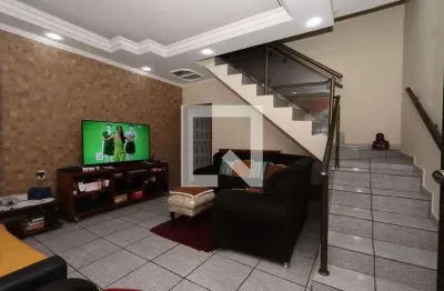 Casa com 3 quartos para alugar na Rua Antônio Civile, Sapopemba, São Paulo