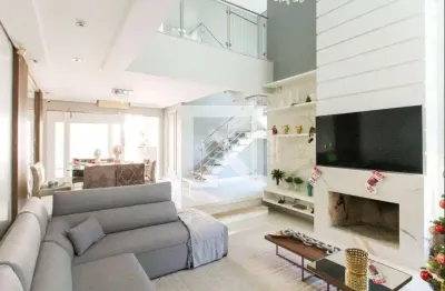 Casa com 4 quartos para alugar na Rua Doutor Tancredo Neves, Fátima, Canoas