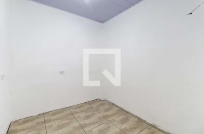 Casa com 1 quarto para alugar na Rua Benedito de Sousa Borges, Jardim Robru, São Paulo