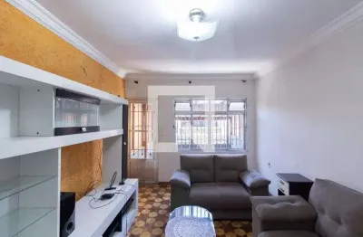 Casa com 3 quartos para alugar na Rua Petrolina, Artur Alvim, São Paulo