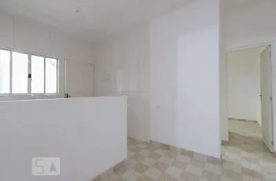Casa com 2 quartos para alugar na Rua Sobral Júnior, Vila Maria, São Paulo