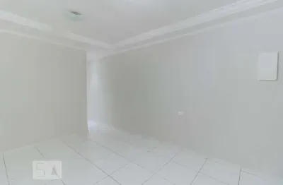 Casa com 2 quartos para alugar na Rua Botuporã, Itaquera, São Paulo