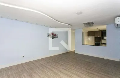 Casa com 4 quartos para alugar na Rua Santa Cirila, Vila Ré, São Paulo