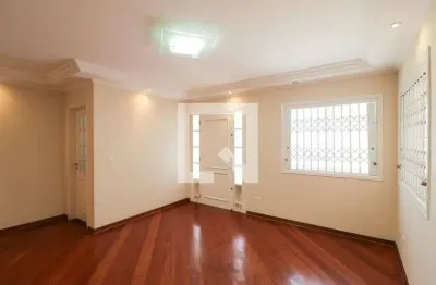 Casa com 4 quartos para alugar na Rua Álvaro de Abreu, Água Fria, São Paulo