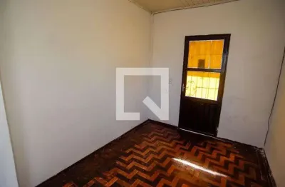 Casa com 2 quartos para alugar na Avenida Plácido Mottin, Santa Cecília, Viamão