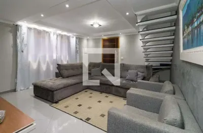 Casa com 3 quartos para alugar na Rua dos Financiais, Sapopemba, São Paulo