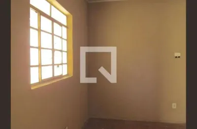 Casa com 1 quarto para alugar na Avenida César Abraão, Centro, Osasco