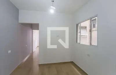 Casa com 2 quartos para alugar na Rua Porfírio Martins, Serraria, Diadema