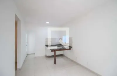 Casa com 2 quartos para alugar na Rua João Bittencourt, Edson Passos, Mesquita