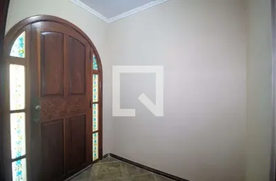 Casa com 5 quartos para alugar na Rua Atlântida, Ipanema, Porto Alegre