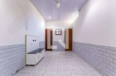 Casa com 1 quarto para alugar na Rua Xisto Bahia, Piedade, Rio de Janeiro