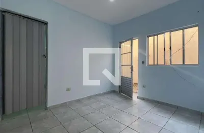 Casa com 1 quarto para alugar na Rua Síria, Vila Barros, Guarulhos