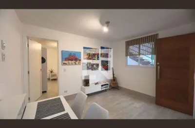 Casa com 1 quarto para alugar na Rua Cabo Eduardo Alegre, Sumaré, São Paulo