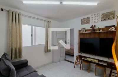 Casa com 4 quartos para alugar na Rua Barbosa de Campos, Vila Ré, São Paulo