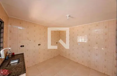 Casa com 2 quartos para alugar na Rua Alfredo Marcondes, Aricanduva, São Paulo