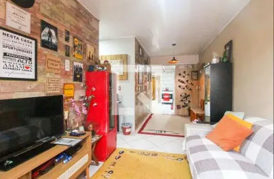 Casa com 2 quartos para alugar na Rua Ilha da Madeira, Olaria, Canoas