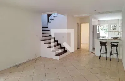 Casa com 3 quartos para alugar na Rua Brasília, Cantagalo, Niterói