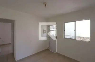 Casa com 2 quartos para alugar na Rua Ilza Lópes de Almeida, Raul Veiga, São Gonçalo