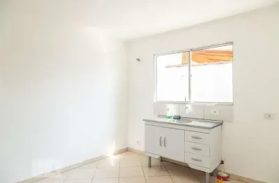 Casa com 1 quarto para alugar na Rua Jaime Rodrigues Modesto, Cangaíba, São Paulo