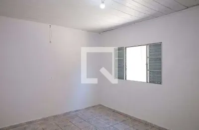 Casa com 1 quarto para alugar na Rua Ulderico Giulietti, Itaquera, São Paulo