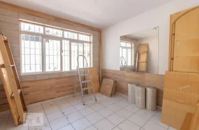 Casa com 1 quarto para alugar na Rua Antônio Ciucio, Tatuapé, São Paulo