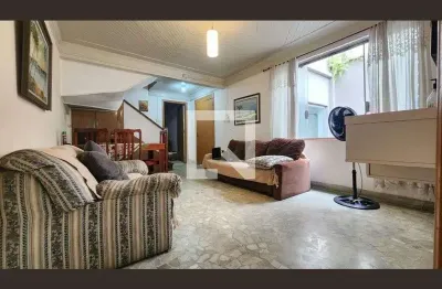 Casa com 6 quartos para alugar na Rua Xavier Pinheiro, Encruzilhada, Santos