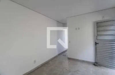 Casa com 1 quarto para alugar na Rua Padre Fernando de Monserrate, São Rafael, São Paulo