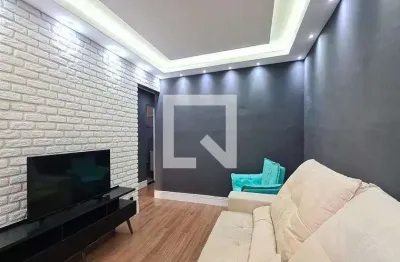 Casa com 2 quartos para alugar na Rua Sobral, Méier, Rio de Janeiro