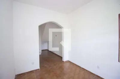 Casa com 2 quartos para alugar na Rua Machacalis, Fonte Grande, Contagem