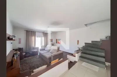 Casa com 4 quartos para alugar na Rua Matilde Pestana, Mandaqui, São Paulo