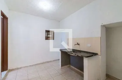 Casa com 1 quarto para alugar na Rua Liguria, Parque Munhoz, São Paulo