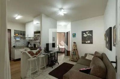 Casa com 2 quartos para alugar na Rua Noir de Melo Rúbio, Wanel Ville, Sorocaba