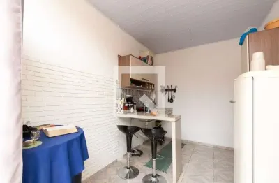 Casa com 1 quarto para alugar na Rua Noir de Melo Rúbio, Wanel Ville, Sorocaba