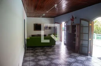 Casa para aluguel - são caetaninho, 3 quartos,  1800 m² - ribeirão pires