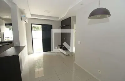 Apartamento para Aluguel - Del Castilho, 2 Quartos,  56 m² - Rio de Janeiro
