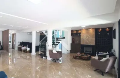 Casa com 4 quartos para alugar na Rua São Fortunato, Interlagos, São Paulo