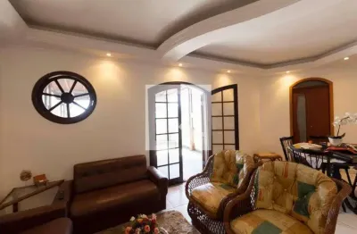 Casa com 3 quartos para alugar na Rua José Adorno, Cangaíba, São Paulo