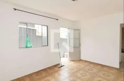 Casa com 1 quarto para alugar na Rua Guira, Itaquera, São Paulo