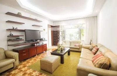 Casa com 3 quartos para alugar na Rua César Cantu, Mooca, São Paulo