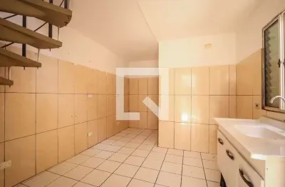 Casa com 1 quarto para alugar na Rua Santa Cruz do Rio Pardo, Jardim Miriam, São Paulo