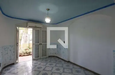 Casa com 2 quartos para alugar na Rua dos Flamboyant, Igara, Canoas