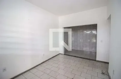 Casa com 2 quartos para alugar na Rua Maria Olinda Nascimento, Linda Vista, Contagem