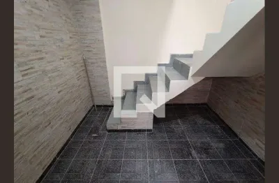 Casa com 2 quartos para alugar na Rua Mapendi, Taquara, Rio de Janeiro