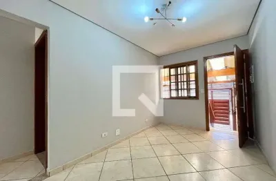 Casa com 2 quartos para alugar na Rua Céu Tropical, Vila Mascote, São Paulo
