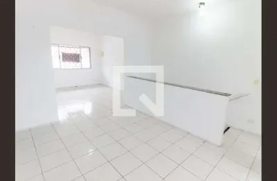 Casa com 3 quartos para alugar na Rua Ibitinga, Mooca, São Paulo
